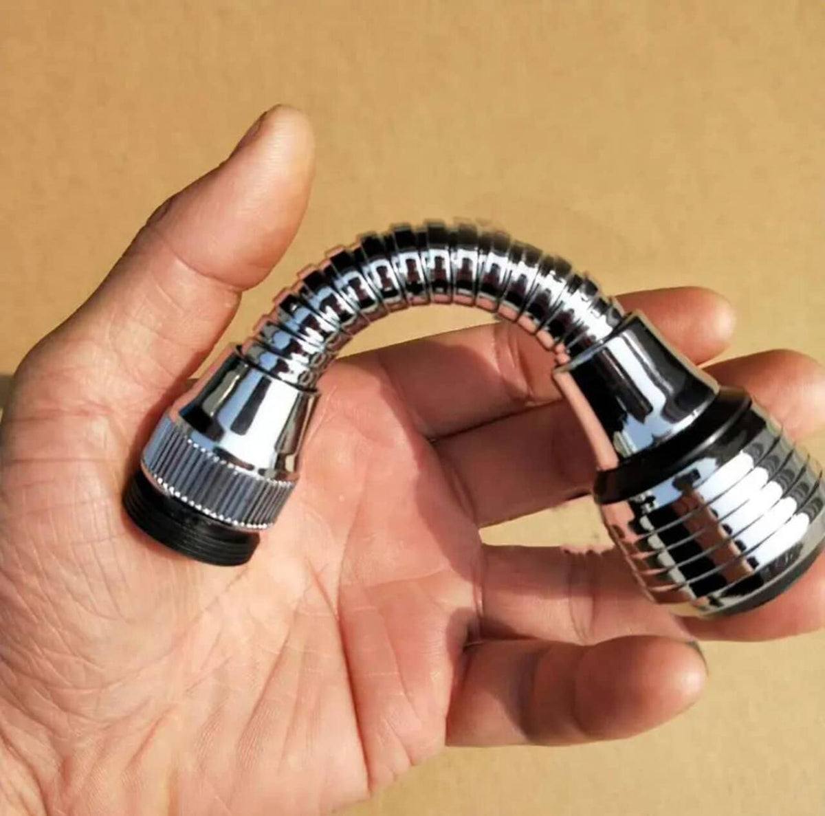 Aireador Flexible para Grifo Extensible Anti-Salpicaduras 360º